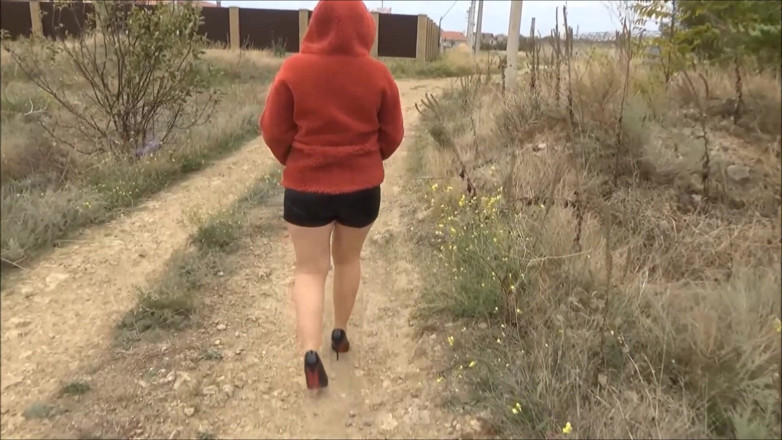 RedRoseRus: Sexy nylon ass outdoor