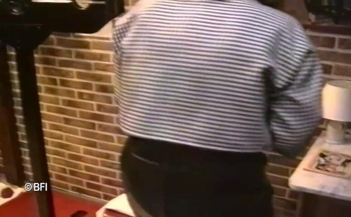 Fetish Tv: Niederländische transvestite
