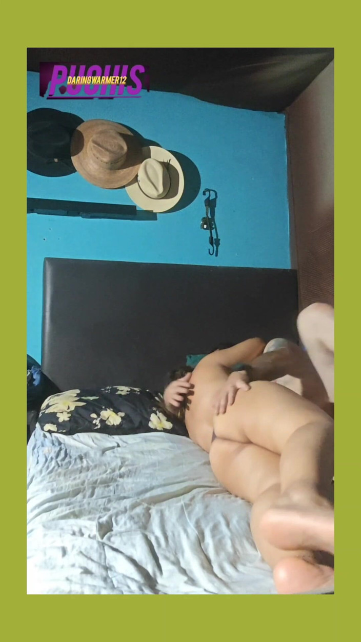 puchis: Daringwarmer12的继阿姨要求一些很难的东西，而我则在地板上