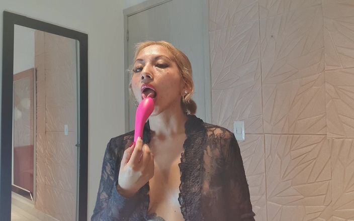 AgataDelphine: Мені потрібен член, щоб смоктати