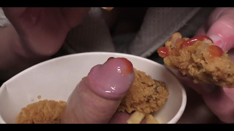 CyntiaCymes: Hi Put Dick to My Kfc Cup, I Blow Him...