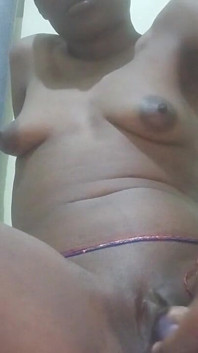 Kikky Ve Dildo Ile Yaramaz Orgazm