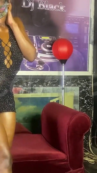 Fuuuukk No Cocks Around to Fill My Hungry Holes. Nothing Here but This Bottle Imma Use It to Get off