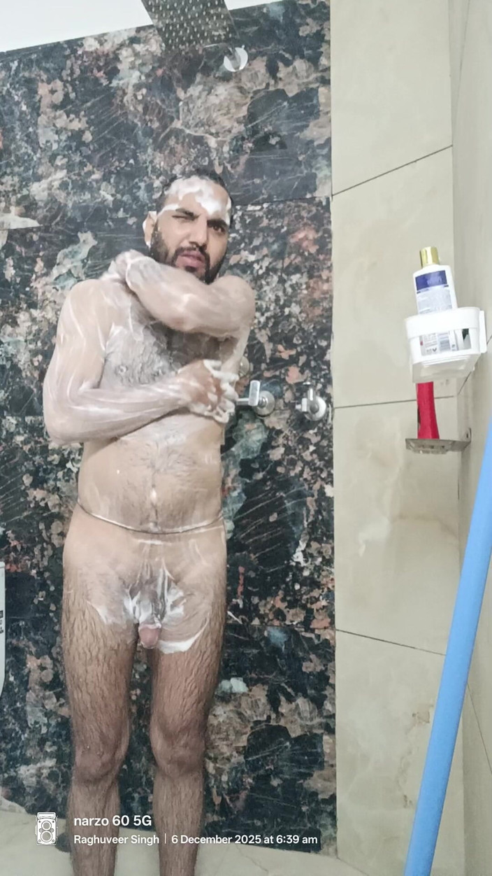 Rajasthani-old-lover: Індійський поліцейський в душі