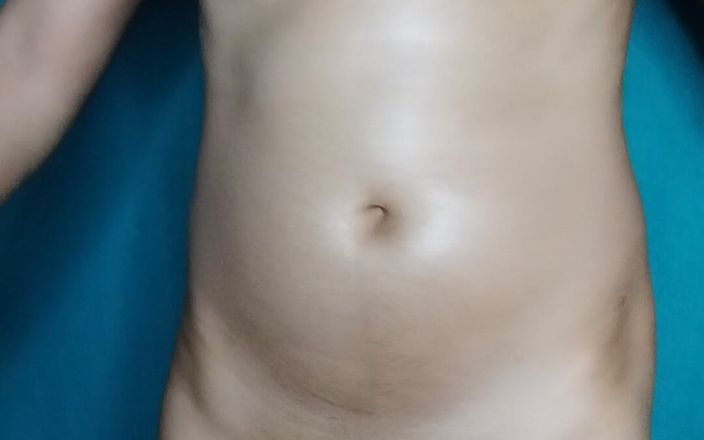 Massage cocktail: Sexy jongen houding in de kamer ..