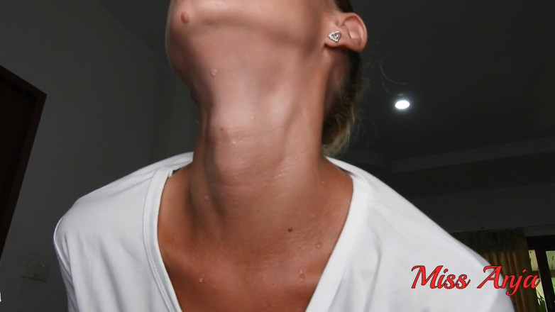 MissAnja_FH: Cardio sexy și transpirat fără fund