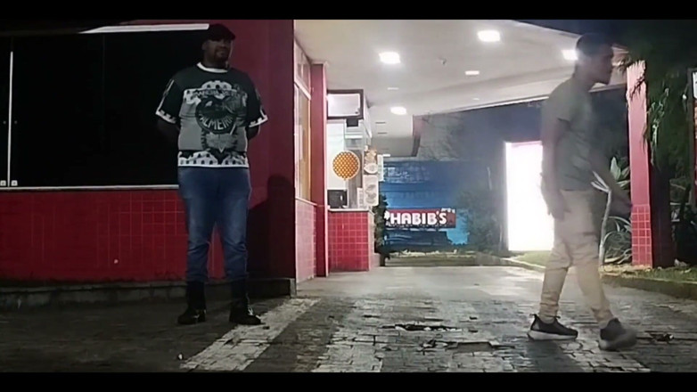 anthony albuqurque: Fast Food Security Guard Paying for a Blowjob From a...
