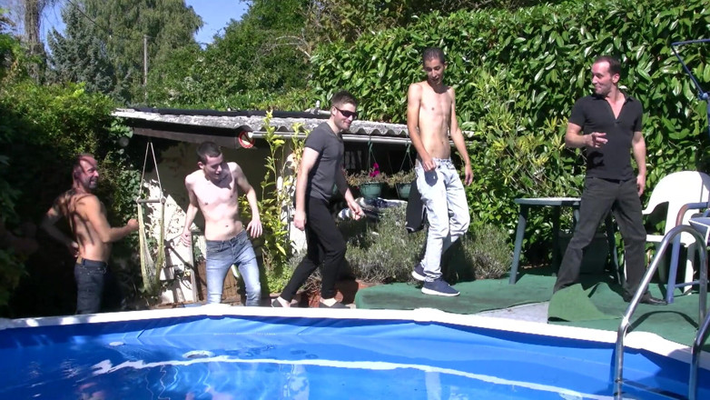 Just for boys: Gay Fun Outdoors 5545
