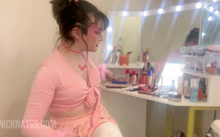 Natalie Napoli: मतलबी tgirl तुम्हारा बहिन मेकअप करती है
