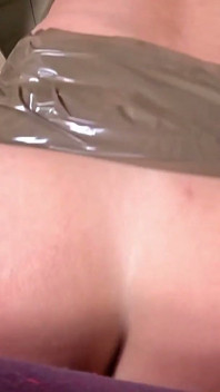 Geile milf na een orgasme. Intens oraal, spiegel op zijn hondjes pov en sperma op het lichaam