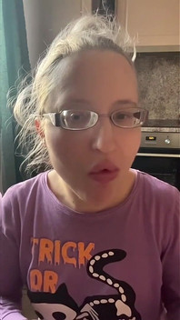 Asmr chew sound effect com câmera lenta 