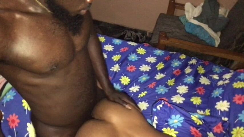 Youngcaptin: Diep in zijn sexy kont graven