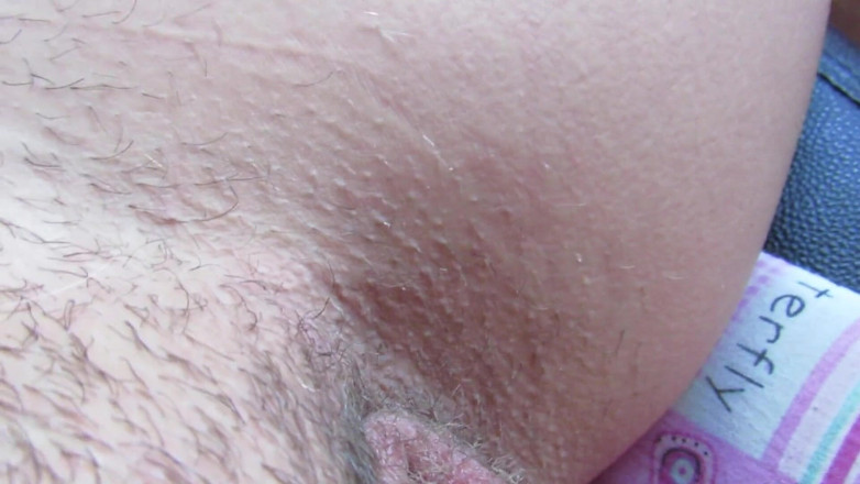 Cuteblonde666: Close up on my juicy big clitoris