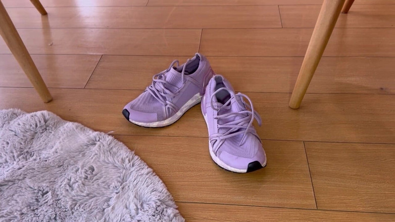 scarlettandc: Mi Piace Toccarmi I Piedi E Avere L'orgasmo