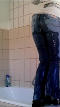 Yasmin Squirt Durch Jeans! Mess Explosion