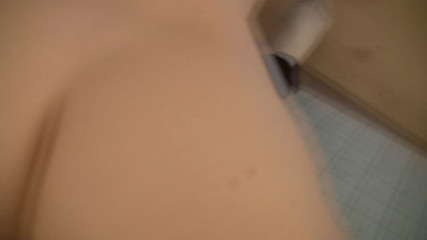 Injoy X: Studentessa russa salta la lezione e cavalca un cazzo