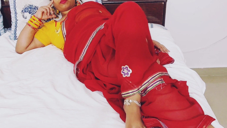 Hotty Jiya Sharmaa: Sexy indická bhabhi drsně ošukaná starým tchánem