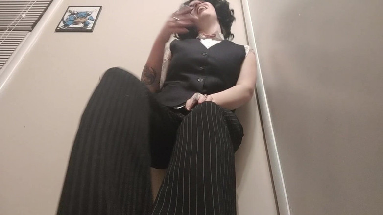 Geeky Femdom: Legion -lenny Shadow Queen- Jättinnan