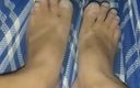 My hot feet: Mis pies