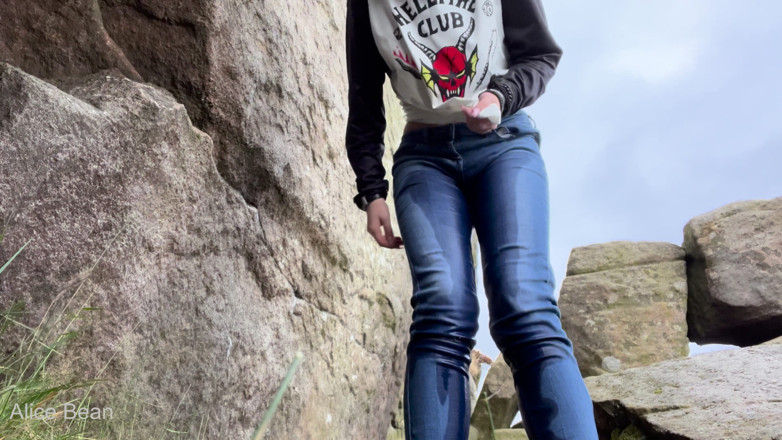 Alice Bean: Road Trip Wetting