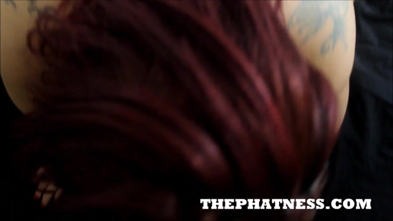 The Phatness: Erdbeerspaß wird hochgehoben und gefickt