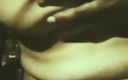 Indian sexy studio: Geile indische ehefrau zeigt muschi und masturbation mit dicken möpsen,...