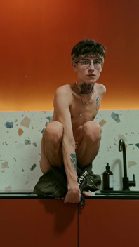 Twink Has Fun in the Studio Kitchen