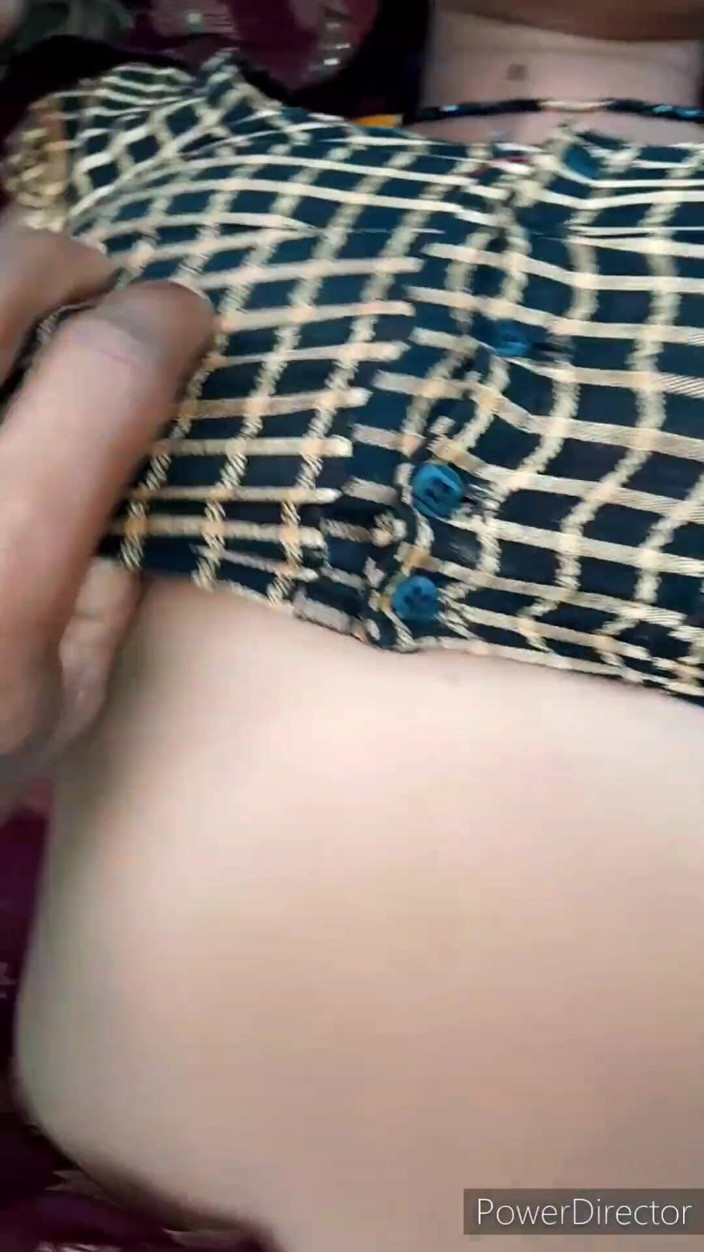 Renudbf: Pasangan india ngentot di luar ruangan