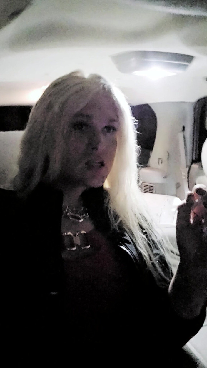 Darkfetish2k: Rökning 120s Carplay