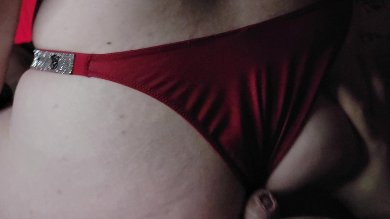 Abby Roze: Brunette tiener in versus lingerie plaagt, zuigt, rijdt en houdt...