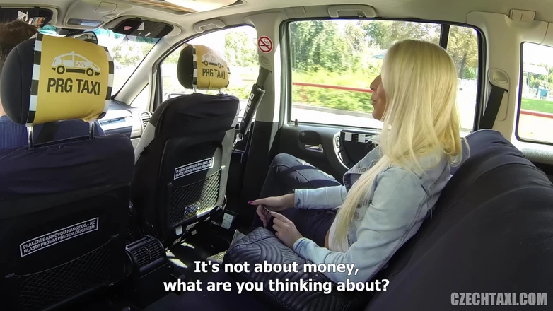 Czech Taxi: 美しさは肉体で報われます
