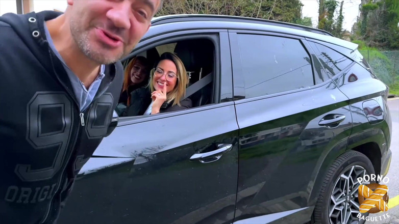 Porno Baguette: Luna, seksgodin, wil wat harde neukpartij
