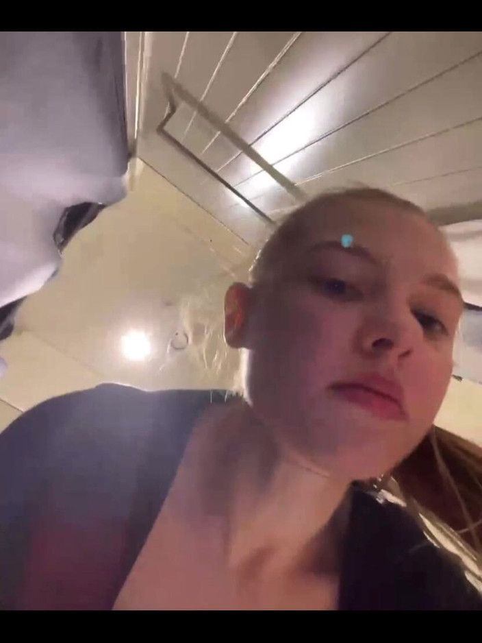 JuiceLussie: Fodendo em público no shopping