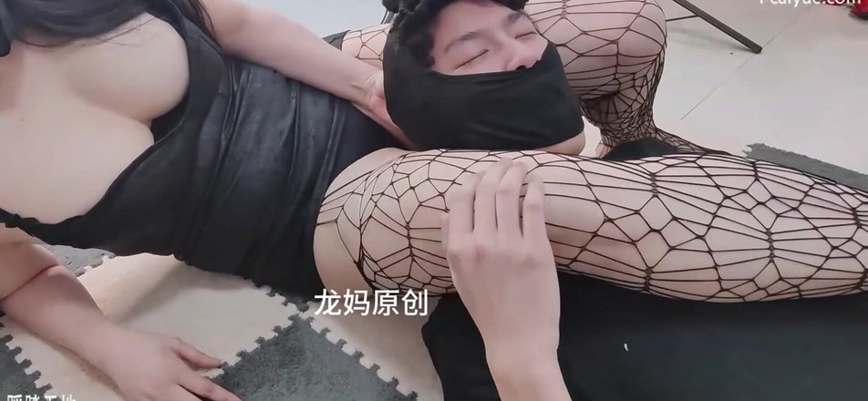 Giantess Domination: Rajstopy Amazonka Dziewczyna Głowice Runda 2