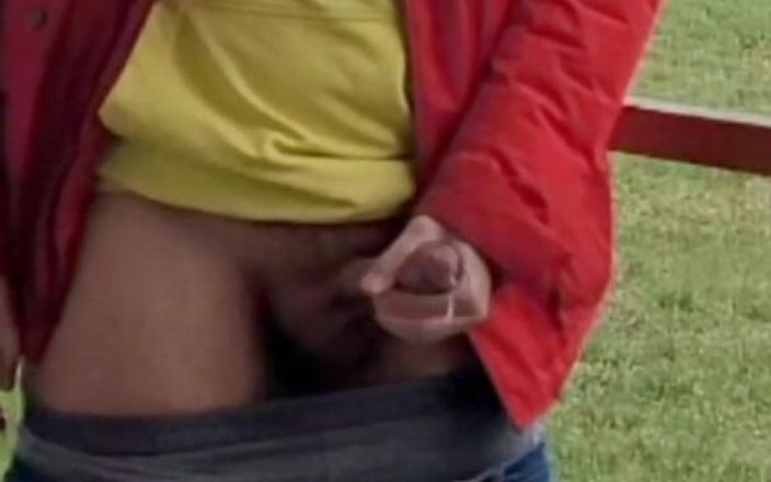 Wanker forever: Sehr heißes riskantes öffentliches. Mein handjob auf dem Gleis