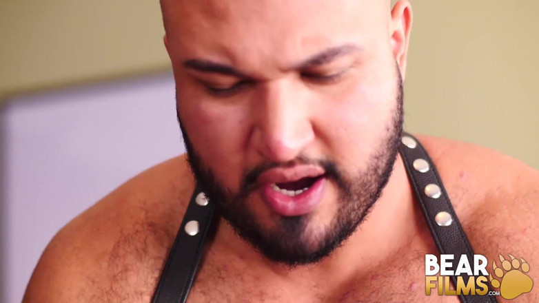 Bear Films: BEARFILMS - orsi gay angel ferrari e harper davis si accoppiano...