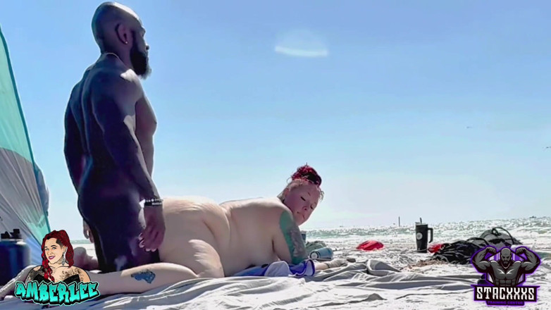 StacXXXs: Stacxxxs presenteert: Fun Time Island met Amber Lee