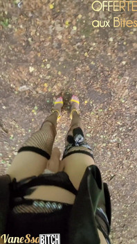 Pequeño Bromista En El Bosque, Que Acaba En Un Bouncer De Pollas. Cumslut P U B L I C