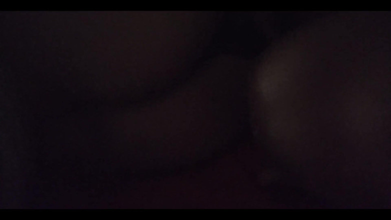 Karmicoxv: Morbid yaşlı adam karısının odasına giriyor ve onu kaydediyor