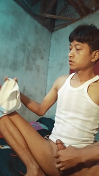 main raat men phingar eksarsaij kar raha hoon
