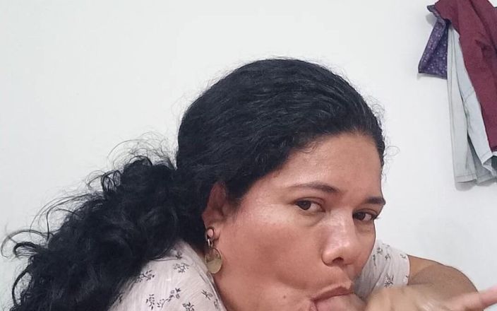 Valkyrieandluigy: Cachonda sumisa latina novia mamando