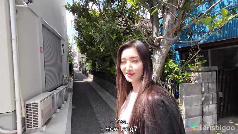 Tenshigao: Unsatisfied Wife Miwa Fukatu Finally Gets What She Needs