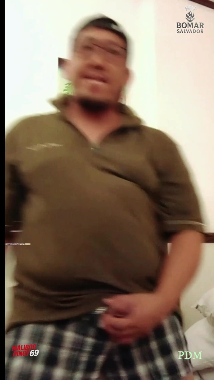 pinoy malibog: Papai gordo tomando o controle