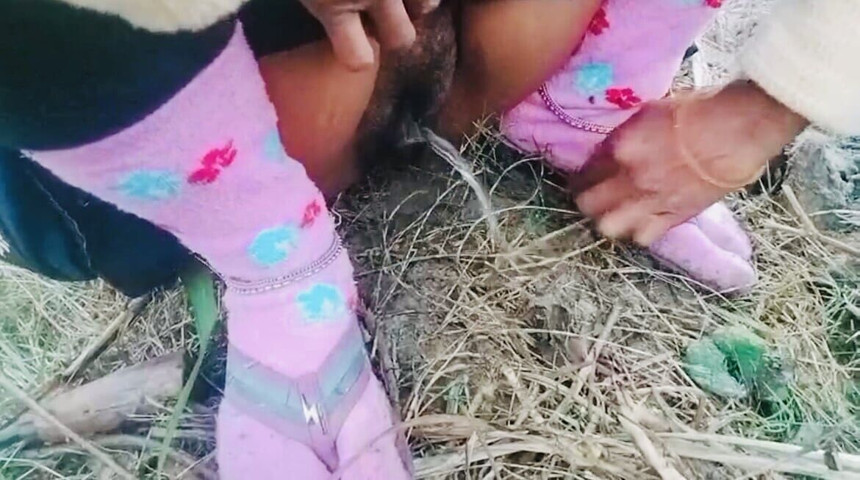 Village Bhabhi First Time (Rani Kumari)