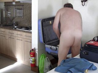 Mikey13: Naked packing