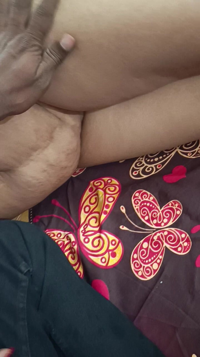 Desigirlsiri: Desi hete mooie stiefmoeder geheim met stiefzoon neuken