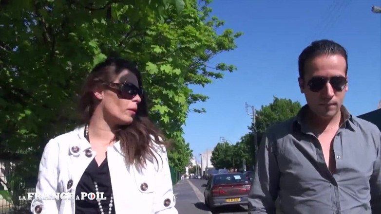 Papy Viewer: Morena sexy atrapada en la calle con anal duro y...