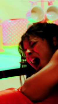 Pikhongerige sletten Jasmine Webb en sensuele Jane genieten van een interraciaal viertal neukfeest