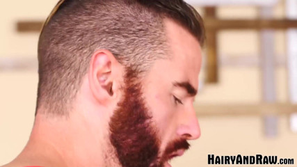 Hairy And Raw: Hairyandraw hunks dale Savage aur brendan paitrik bina kandom ke