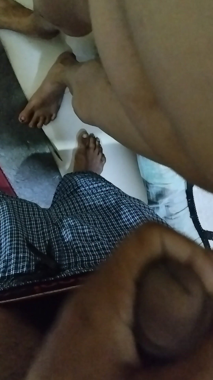 Anar Kali: Cewek seksi ini lagi asik dientot gaya doggy sampai mengerang...
